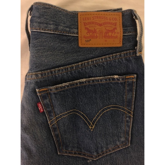 Levi’s Shorts - Picture 5 of 5